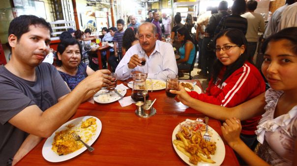 Día del Padre: padres prefieren cena o almuerzo por su día