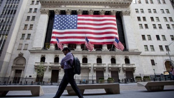 Econom�a de Estados Unidos cae en el primer trimestre debido a la inflaci�n