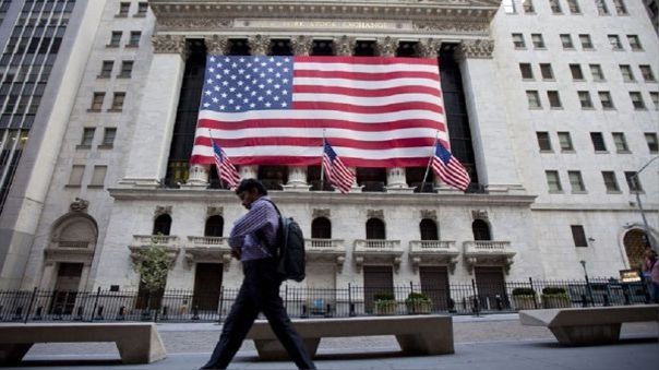 Economía de Estados Unidos cae en el primer trimestre debido a la inflación