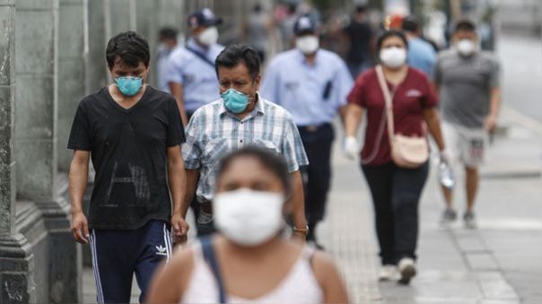 Más de 11 millones de peruanos están en riesgo de caer en la pobreza, según el INEI