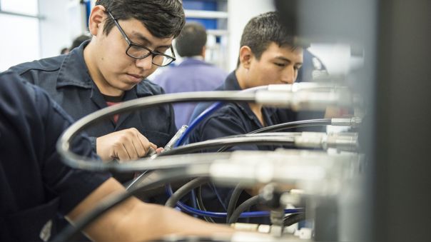 Estas son las carreras tcnicas mejor pagadas en el Per