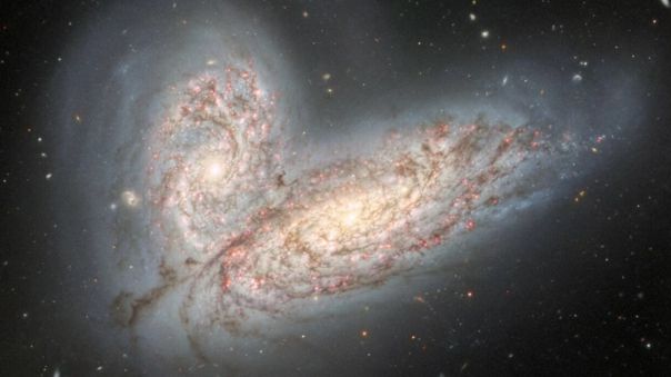 Dos galaxias están a punto de fusionarse en uno de los eventos más espectaculares del universo