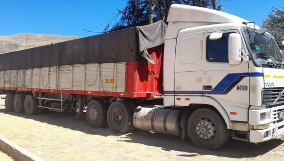Patinadores armados asaltan camión y se llevan mercadería en carretera de Jauja