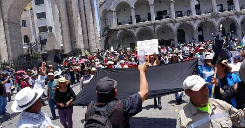 Gremios convocan a marcha nacional para hoy en rechazo al gobierno de Dina Boluarte y Congreso