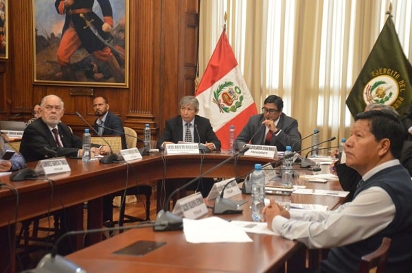 MEF podrá aprobar pensiones para informales: iniciativa viene de la Comisión de Economía