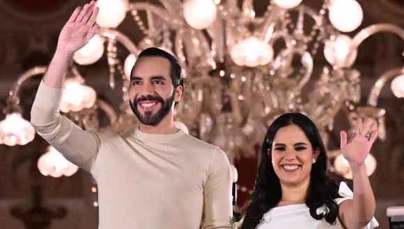 Nayib Bukele gana de manera aplastante las elecciones presidenciales en El Salvador