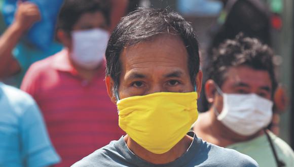 Recomiendan a la población ponerse doble mascarilla para ir a sufragar este domingo