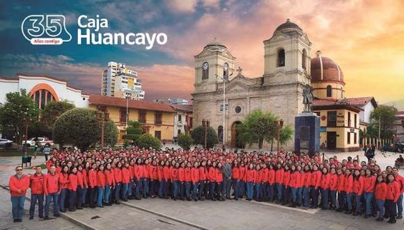 Caja Huancayo celebra 35 a駉s al servicio del microempresario