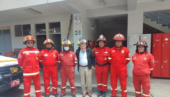 Bomberos de Huancavelica pueden presentarse a concurso nacional, podran ganar camioneta o viaje