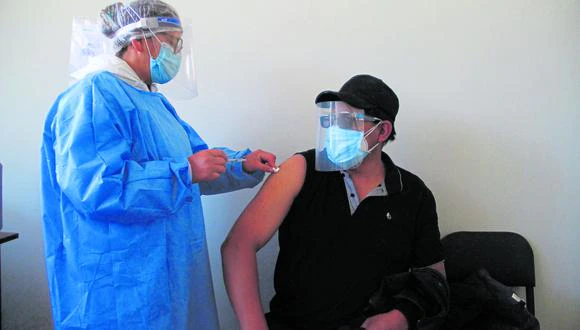 Desde hoy mayores de 40 aos ya pueden vacunarse contra el coronavirus en Huancayo