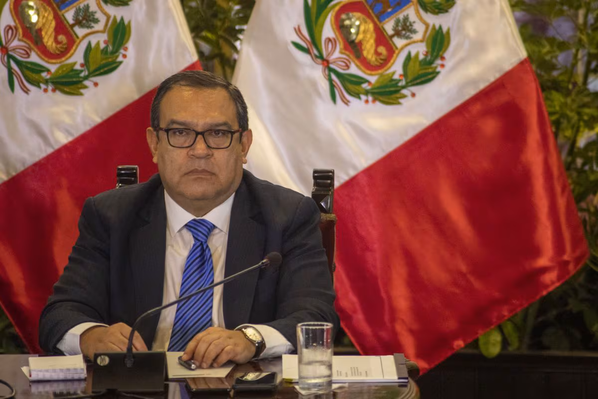 Renuncia Alberto Otárola, primer ministro de Perú, cuestionado por un caso de acoso