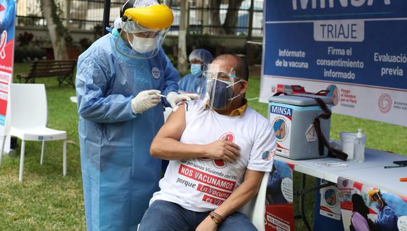 Vacunación a personas de 58 a 59 años: conoce aquí el día, hora, lugar para inoculación contra el CO