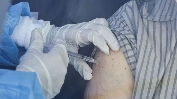 Vacunacin de afiliados a seguros privados, EPS y clnicas comenzar el lunes 29 con 3 500 adultos m