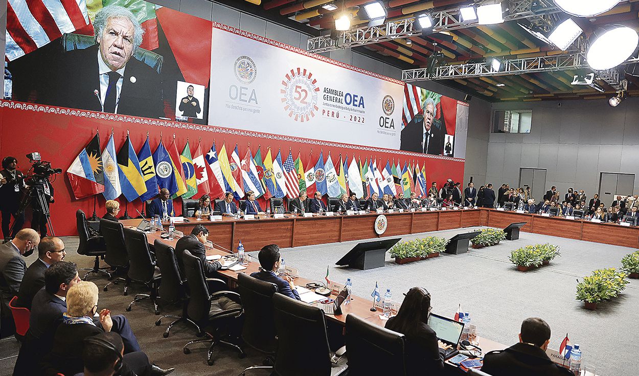 La OEA activa la carta democrática y enviará su misión al Perú