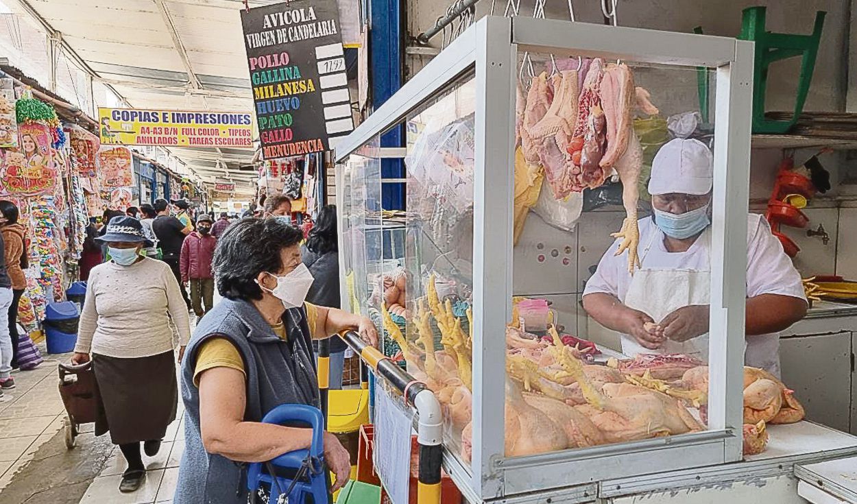 Pollo es el único alimento que presenta reducción