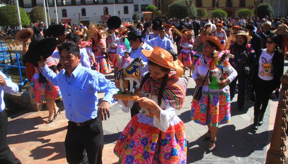 Municipalidad de El Tambo anuncia multas de S/920 por no controlar las tres dosis a santiagueros