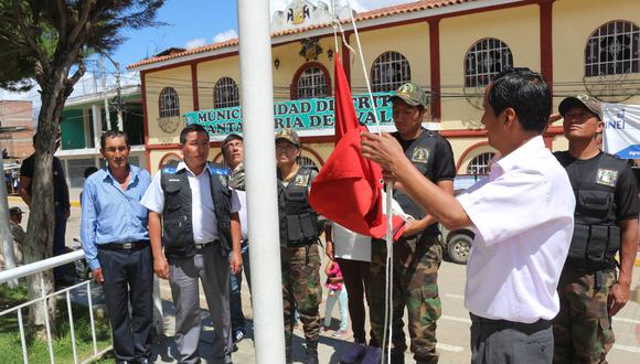 Cobro irregular de gratificación por Fiestas Patrias y Navidad de 150 mil soles en dos municipalidad
