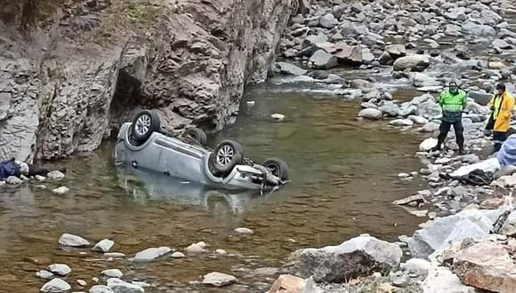 Ex jefe de la Divisin Policial de Chimbote y su suegra mueren en accidente en la Carretera Central