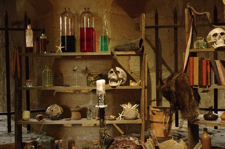 Carne de momia y cuerno de unicornio: los mágicos orígenes de la farmacia