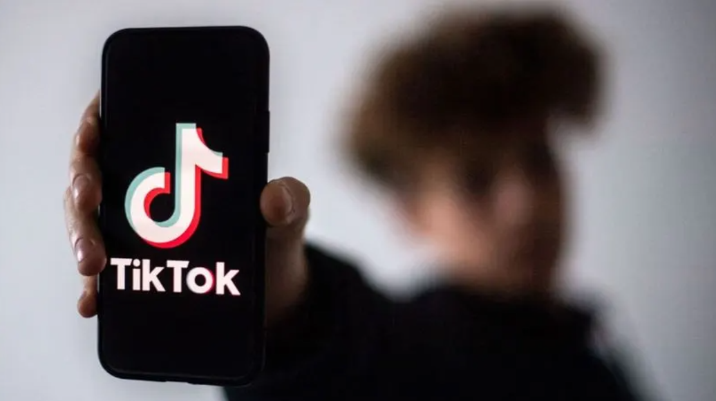 TikTok vetará los filtros de belleza a los menores de 18 tras denuncias por salud mental