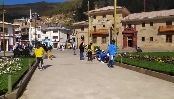 Prohben venta de chips en las calles de Huancavelica