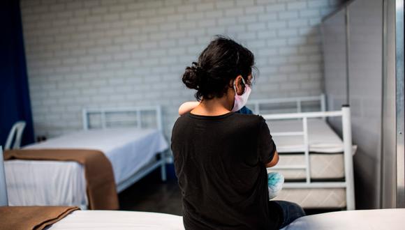 Huancayo: Adolescente de 14 años se escapa de su casa para irse a Lima con su enamorado y este la ag