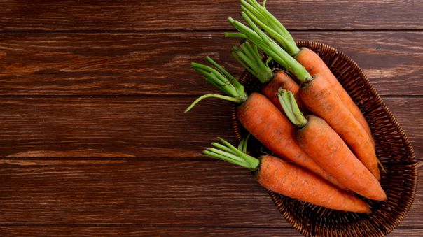 No solo de zanahorias vive la vista: comer sano para ver mejor